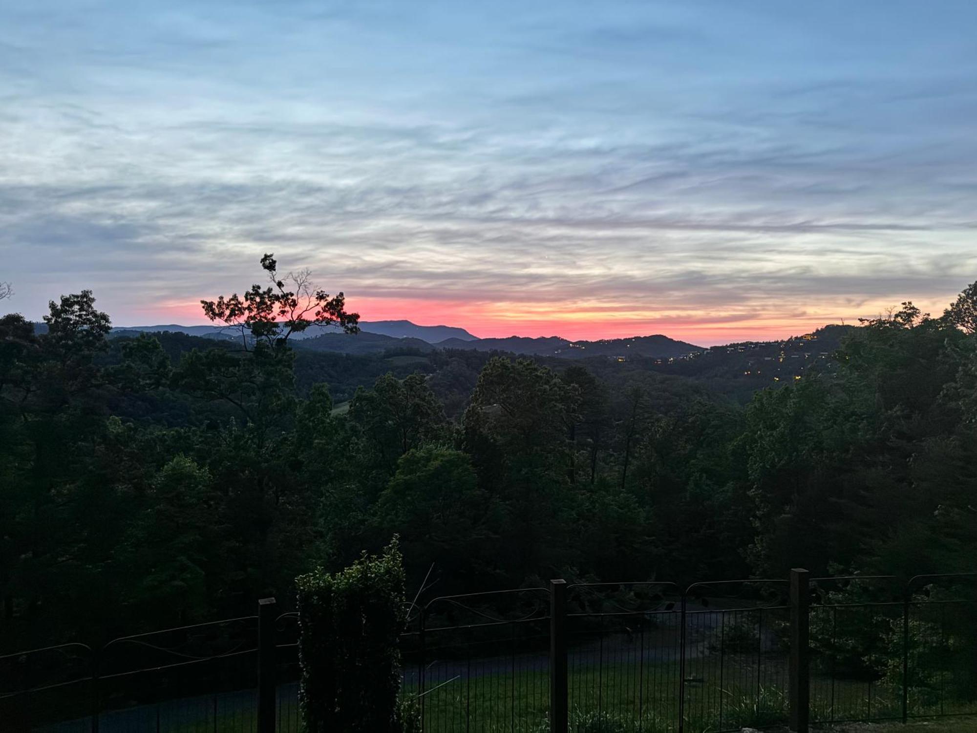Smoky Best - Glowing Twilight Pigeon Forge Exteriör bild